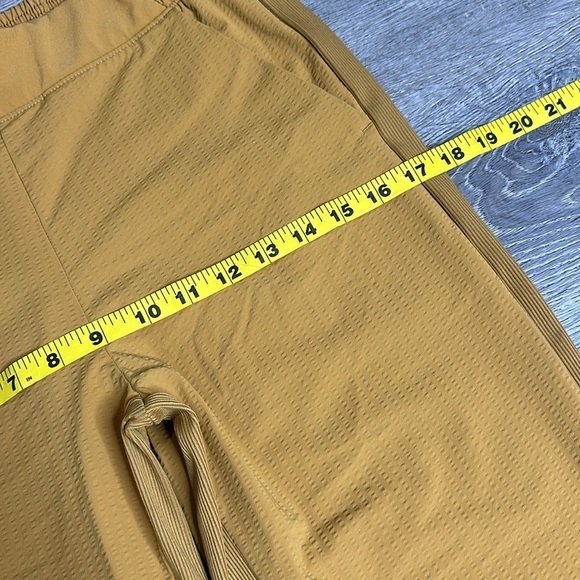 Athleta Women’s Textured Brooklyn Jogger Pants Tuscan Gold Sz 4 - Picture 10 of 14